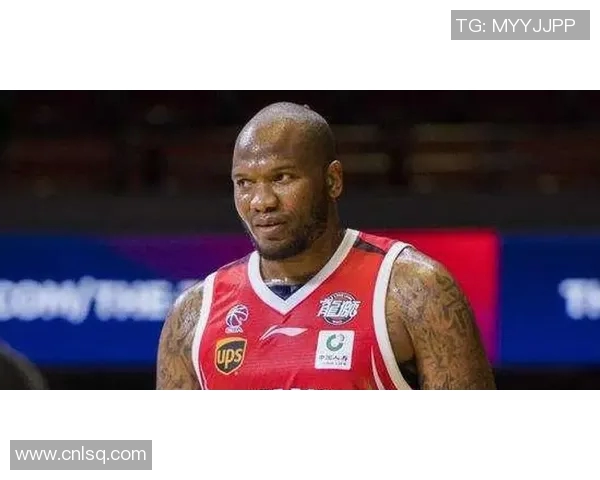 特拉凯与斯肯迪加激战正酣比分揭晓精彩瞬间回顾